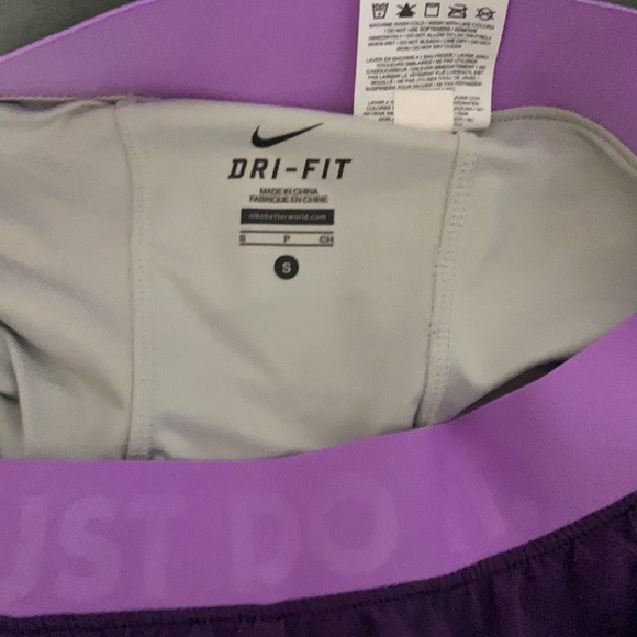 purple just do it nike shorts - Picture 3 of 3